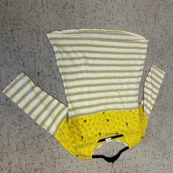 Postmark (Anthropologie) M bird pattern bright blouse barely used (under 5) - Picture 3 of 14